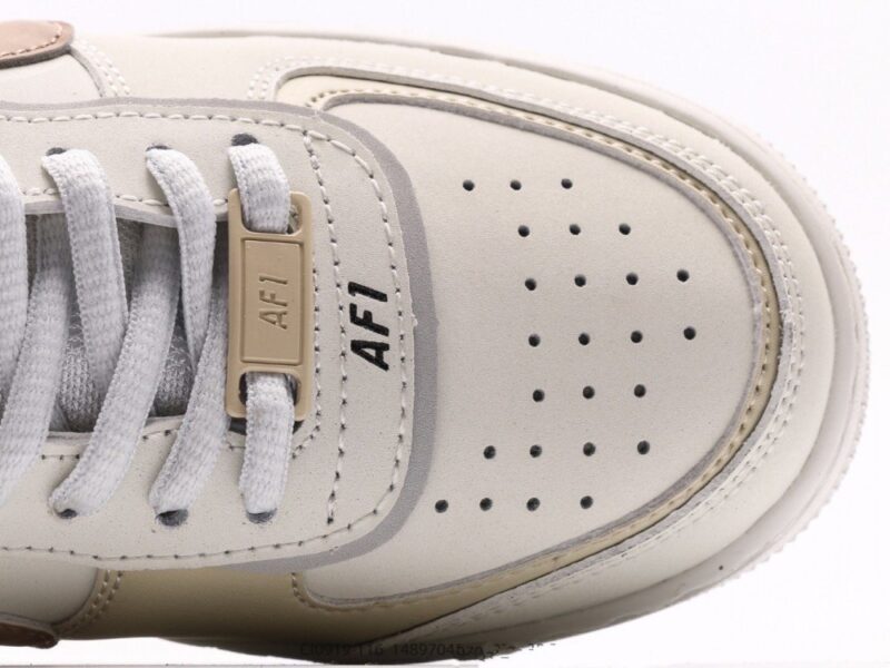 【AT2743】Nike WMNS Air Force 1 Shadow マカロン空軍ワンシャドウ軽量ハイカットユニバーサルスニーカー。クラシックなデザインに遊び心を加えました。