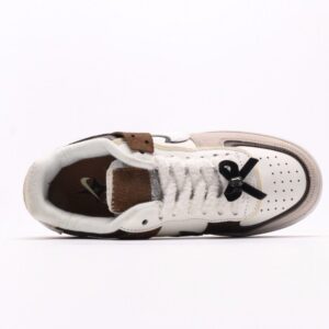 【AT2746】Nike AIR FORCE 1‘07 ナイキWMNSエアフォース1シャドウは、マカロンがモチーフのエアフォース1シャドウは、軽量でハイトップでコーディネートにもバッチリです。クラシックなデザインに遊び心を加えた一足です。