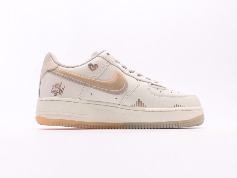 【AT2756】Nike Air Force 1 '07 Low 空軍1号エアクッション ローカットベーシックな厚底スポーツシューズ