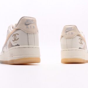 【AT2756】Nike Air Force 1 '07 Low 空軍1号エアクッション ローカットベーシックな厚底スポーツシューズ