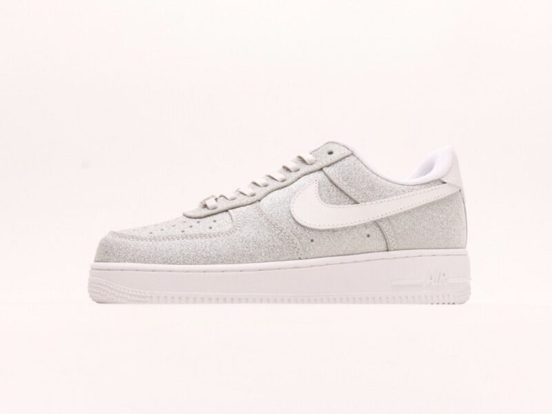 【AT2761】Nike Air Force 1 ’07 エアフォース1ローカット、万能な厚底ハイカット休暇スポーツシューズ