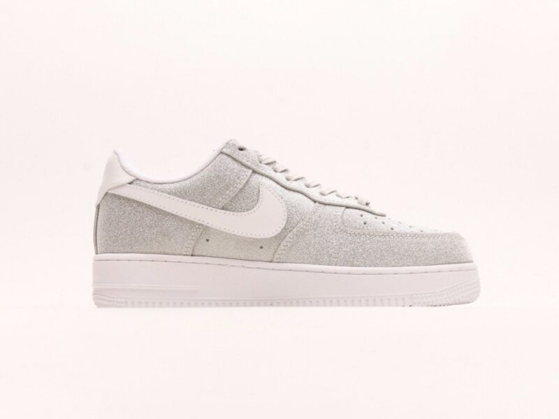 【AT2761】Nike Air Force 1 ’07 エアフォース1ローカット、万能な厚底ハイカット休暇スポーツシューズ