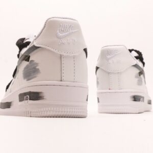 【AT2763】Nike Air Force 1 ’07 エアフォース1低バージョンユニバーサルブラークバスケットボールシューズ
