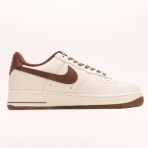 【AT2764】Nike Air Force 1 Low エアフォース1ロー ユーバーフェッチュア レジャー スポーツ シューズ