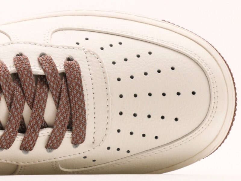 【AT2764】Nike Air Force 1 Low エアフォース1ロー ユーバーフェッチュア レジャー スポーツ シューズ