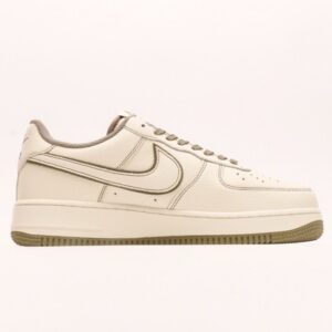 【AT2765】Nike x Stussy Nike Air Force 1 Lowは、万能でカジュアルなスポーツシューズです。