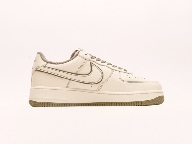【AT2765】Nike x Stussy Nike Air Force 1 Lowは、万能でカジュアルなスポーツシューズです。