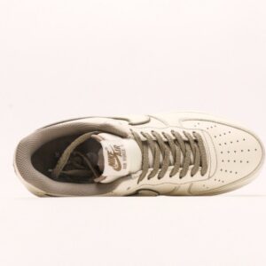 【AT2765】Nike x Stussy Nike Air Force 1 Lowは、万能でカジュアルなスポーツシューズです。