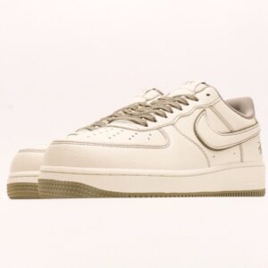 【AT2765】Nike x Stussy Nike Air Force 1 Lowは、万能でカジュアルなスポーツシューズです。