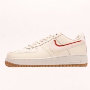 【AT2767】Nike WMNS AIR FORCE 1'07 LX エアフォース1ローカットモデル 1 オールスター カジュアルスポーツシューズ