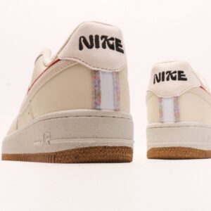 【AT2767】Nike WMNS AIR FORCE 1'07 LX エアフォース1ローカットモデル 1 オールスター カジュアルスポーツシューズ