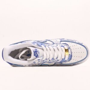 【AT2769】Nike Air Force 1´07 Low ナイキ エア フォース 1´07 ロー 多様なスポーツ用の快適なソールと優れたミッドソールデザイン