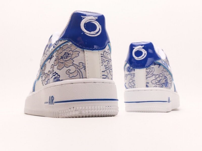 【AT2769】Nike Air Force 1´07 Low ナイキ エア フォース 1´07 ロー 多様なスポーツ用の快適なソールと優れたミッドソールデザイン
