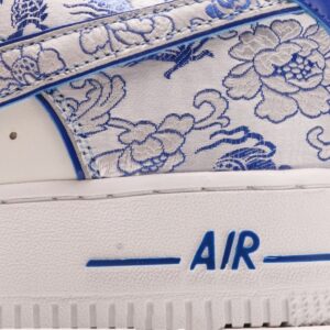 【AT2769】Nike Air Force 1´07 Low ナイキ エア フォース 1´07 ロー 多様なスポーツ用の快適なソールと優れたミッドソールデザイン