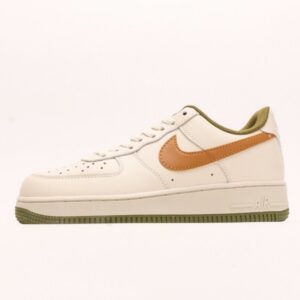 【AT2770】NIKE WMNS AIR FORCE 1'07 LX エアフォース1ローカット多用途スニーカー
