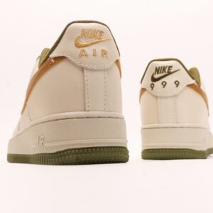 【AT2770】NIKE WMNS AIR FORCE 1'07 LX エアフォース1ローカット多用途スニーカー