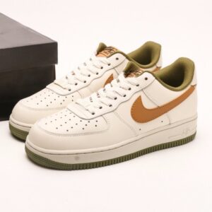 【AT2770】NIKE WMNS AIR FORCE 1'07 LX エアフォース1ローカット多用途スニーカー