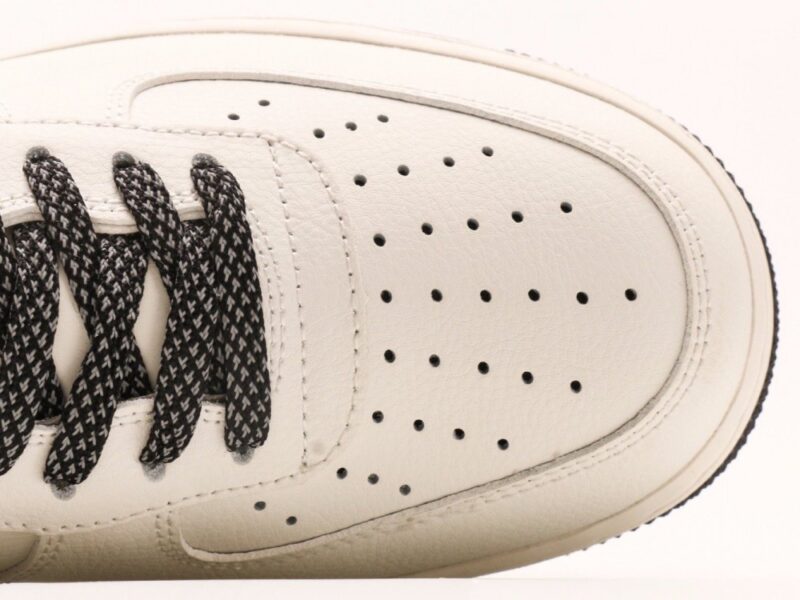 【AT2772】Nike AIR FORCE 1'07 WB エアフォース1'07WB-ベース おしゃれでカジュアルなスポーツシューズ