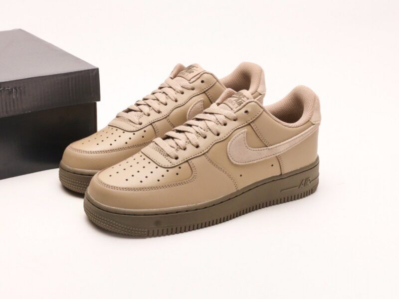 【AT2781】Nike AIR FORCE 1‘07 エアフォース1‘07 ローカットベーシックスポーツシューズ