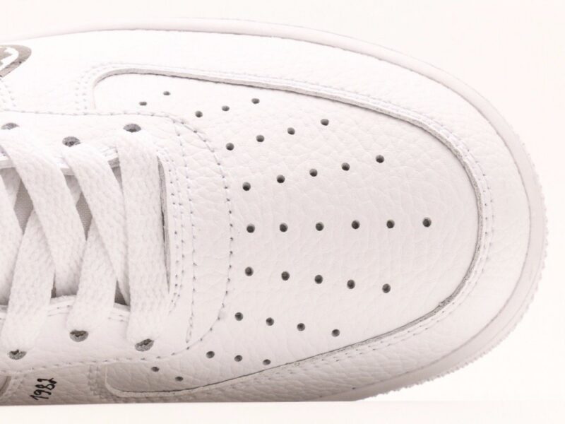 【AT2783】Nike Air Force 1 '07 Low エアフォース1 '07ローエアクッション付き、低カット、万能な厚底カジュアルスポーツスニーカー