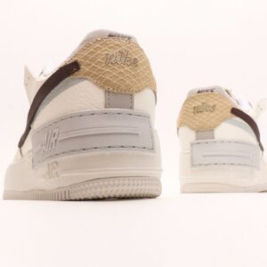 【AT2787】NIKE WMNS Air Force 1 Shadowの新しいガーリーな解体主義デザイン。パステルカラーのエアフォース1で軽量でハイトップ、ローカット、マッチングスニーカー。