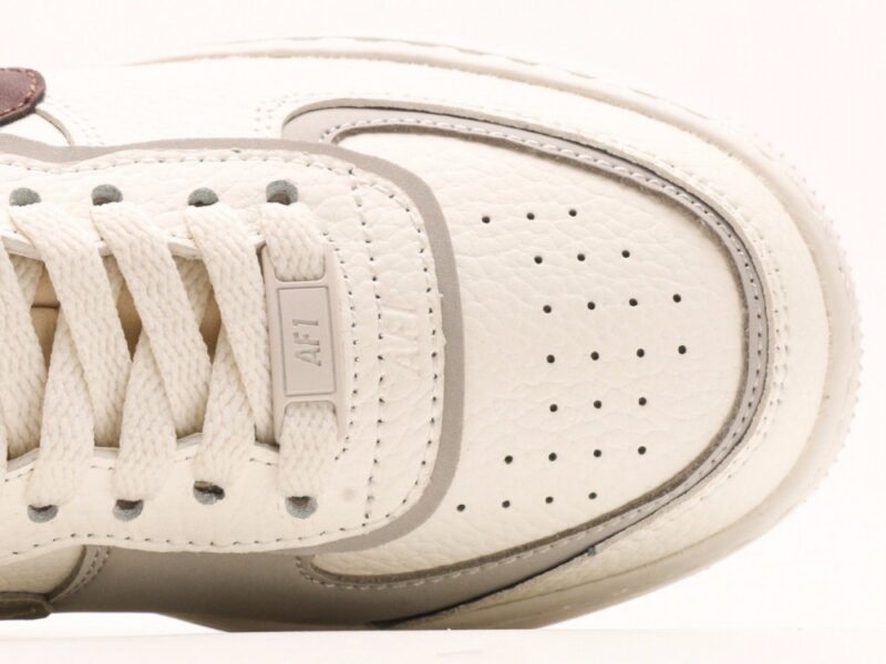 【AT2787】NIKE WMNS Air Force 1 Shadowの新しいガーリーな解体主義デザイン。パステルカラーのエアフォース1で軽量でハイトップ、ローカット、マッチングスニーカー。