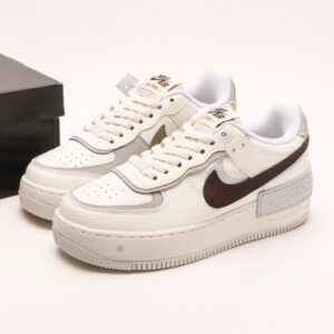 【AT2787】NIKE WMNS Air Force 1 Shadowの新しいガーリーな解体主義デザイン。パステルカラーのエアフォース1で軽量でハイトップ、ローカット、マッチングスニーカー。