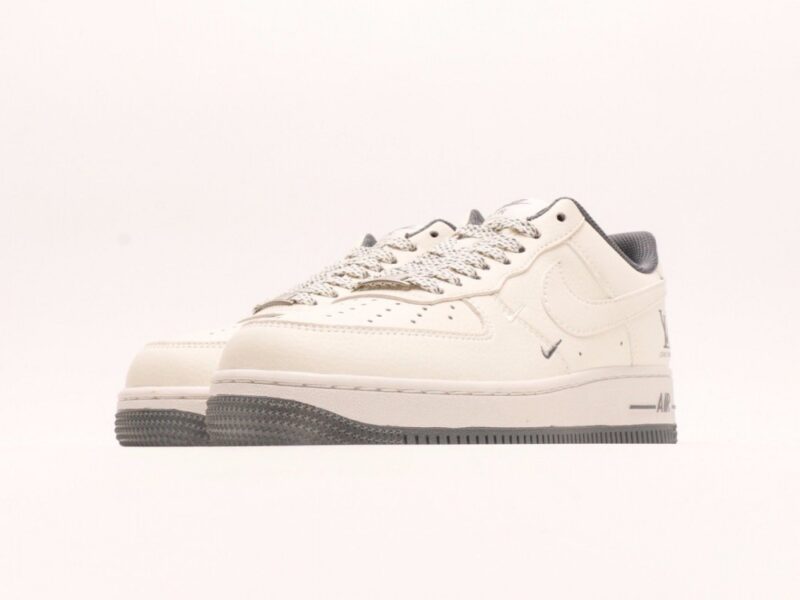 【AT2790】LV x NikeのNike Air Force 1'07 Low LVコラボ-オフホワイトグレーのスウッシュエアフォース1ローカットカジュアルスニーカー
