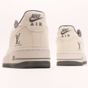 【AT2790】LV x NikeのNike Air Force 1'07 Low LVコラボ-オフホワイトグレーのスウッシュエアフォース1ローカットカジュアルスニーカー