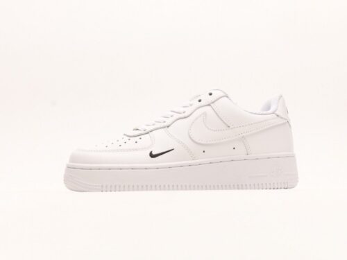 【AT2791】Nike AIR FORCE 1‘07 エアフォース1‘07 ローカットの汎用モデル ランニングシューズ 弾力性の高いクッション性能と優れたミッドソールデザイン