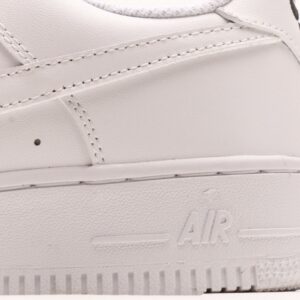 【AT2791】Nike AIR FORCE 1‘07 エアフォース1‘07 ローカットの汎用モデル ランニングシューズ 弾力性の高いクッション性能と優れたミッドソールデザイン