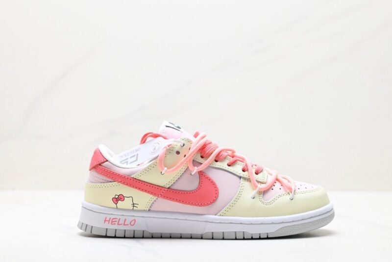 【AT2928】Nike SB Dunk Low ”Green / Beige” hello kitty ハローキティデストラクチブウィンドウ 短足のリラックスしたスポーツスケートボードシューズ サンリオ　かわいい　アニメ