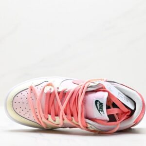 【AT2928】Nike SB Dunk Low ”Green / Beige” hello kitty ハローキティデストラクチブウィンドウ 短足のリラックスしたスポーツスケートボードシューズ サンリオ　かわいい　アニメ