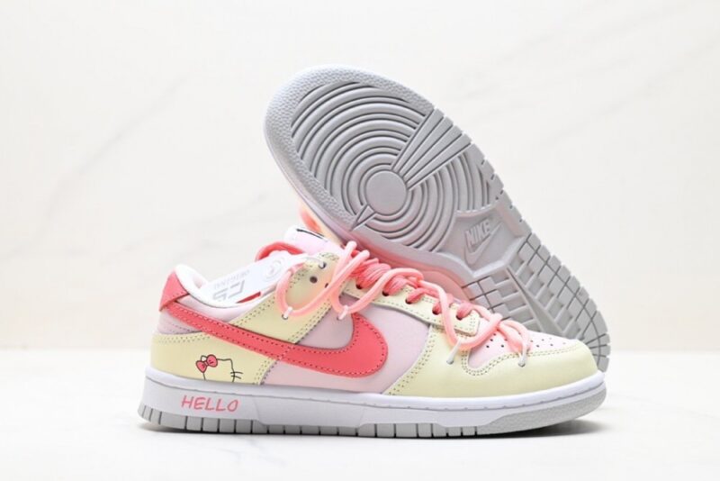 【AT2928】Nike SB Dunk Low ”Green / Beige” hello kitty ハローキティデストラクチブウィンドウ 短足のリラックスしたスポーツスケートボードシューズ サンリオ　かわいい　アニメ