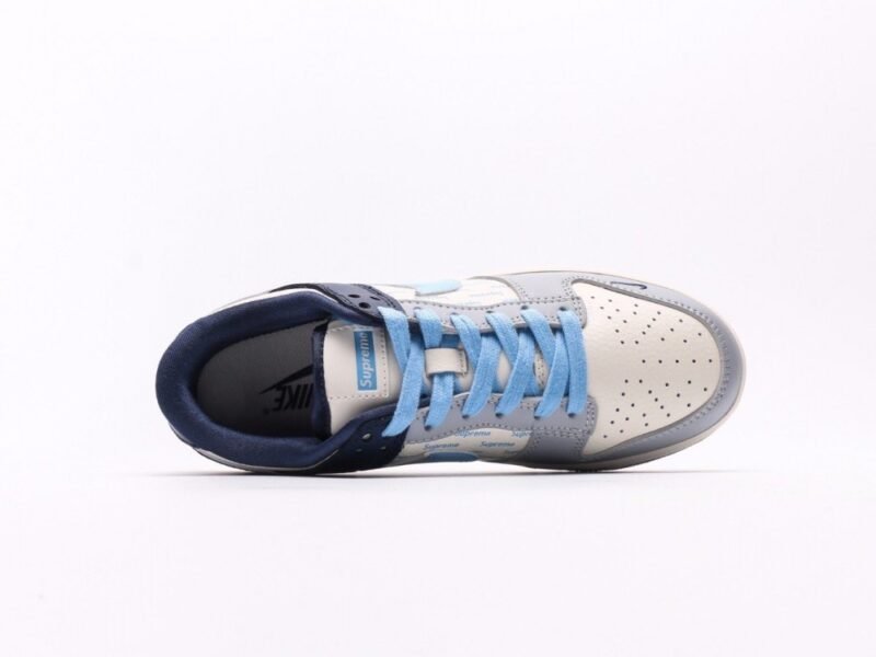 【AT2938】Nike SB Dunk Low Supremeコラボ - 英語のグレーブルー　アニバーサリーハイエンドカスタム　ローライズカジュアルスニーカー