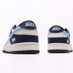 【AT2938】Nike SB Dunk Low Supremeコラボ - 英語のグレーブルー　アニバーサリーハイエンドカスタム　ローライズカジュアルスニーカー