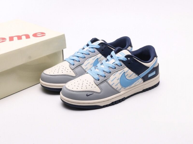 【AT2938】Nike SB Dunk Low Supremeコラボ - 英語のグレーブルー　アニバーサリーハイエンドカスタム　ローライズカジュアルスニーカー