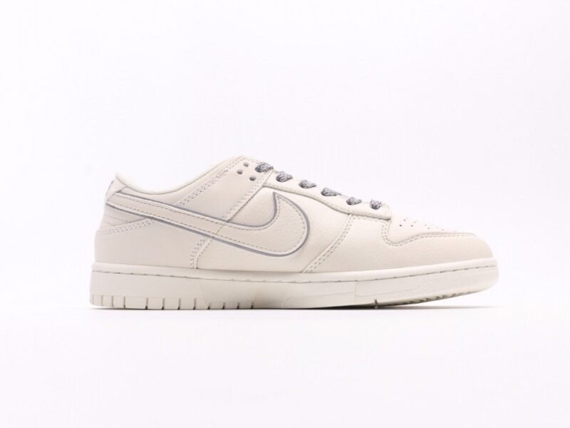 【AT2940】Nike SB Dunk Low x Supremeのコラボレーション - ホワイトグレーのスウッシュアニバーサリーハイエンドカスタムローカットカジュアルスニーカー