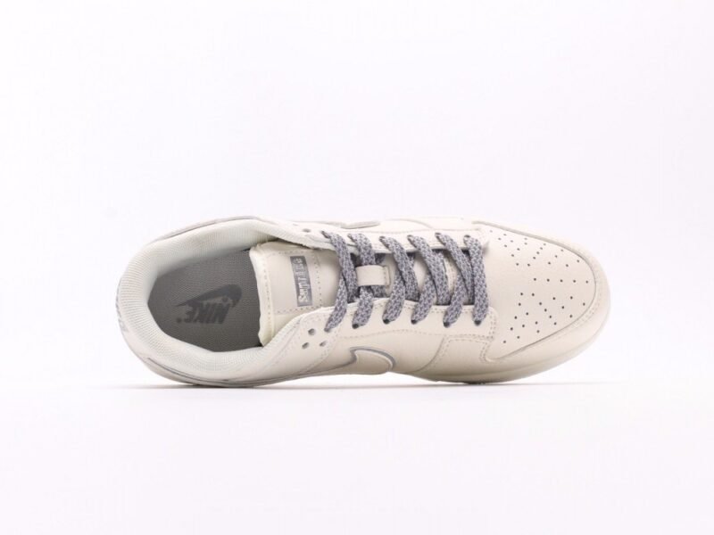 【AT2940】Nike SB Dunk Low x Supremeのコラボレーション - ホワイトグレーのスウッシュアニバーサリーハイエンドカスタムローカットカジュアルスニーカー