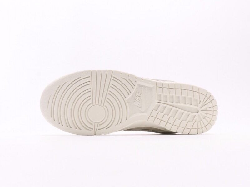 【AT2940】Nike SB Dunk Low x Supremeのコラボレーション - ホワイトグレーのスウッシュアニバーサリーハイエンドカスタムローカットカジュアルスニーカー