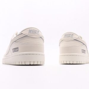【AT2940】Nike SB Dunk Low x Supremeのコラボレーション - ホワイトグレーのスウッシュアニバーサリーハイエンドカスタムローカットカジュアルスニーカー