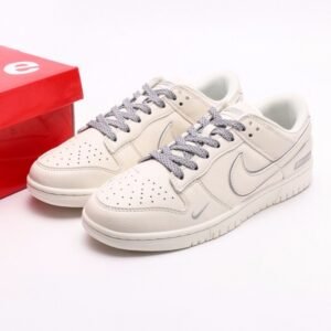 【AT2940】Nike SB Dunk Low x Supremeのコラボレーション - ホワイトグレーのスウッシュアニバーサリーハイエンドカスタムローカットカジュアルスニーカー