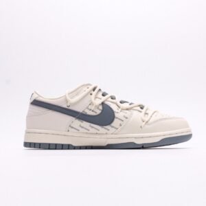 【AT2941】Nike Dunk Low x Supreme これは、伝統的な産業流れ作業のデザイン制限を打破し