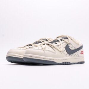 【AT2941】Nike Dunk Low x Supreme これは、伝統的な産業流れ作業のデザイン制限を打破し