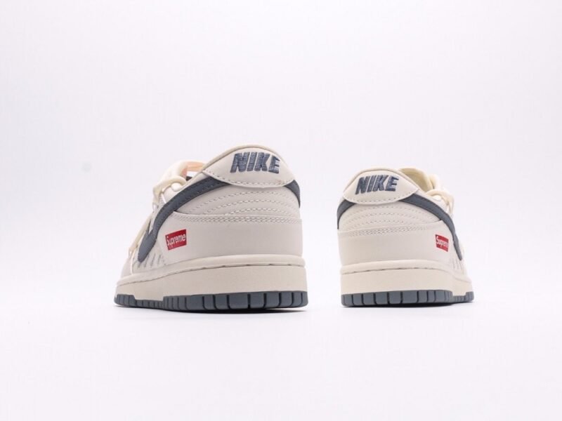 【AT2941】Nike Dunk Low x Supreme これは、伝統的な産業流れ作業のデザイン制限を打破し