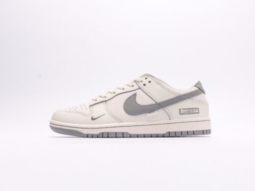 【AT2942】Supreme x Nike Dunk Lowは、このデザインは伝統的な工業流れ作業の制限を破り、この白い灰色のチェックを打破します。