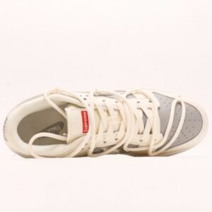 【AT2943】Nike SB Dunk Low x Supremeとのコラボレーション-白銀キツネ刻印アニバーサリーハイエンドカスタマイズローカットカジュアルスニーカー