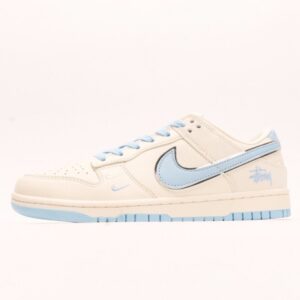 【AT2947】Stussy x Nike Dunk Lowの迷彩キャンバスは、伝統的な産業流れラインの制限を打破しようとする。