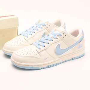【AT2947】Stussy x Nike Dunk Lowの迷彩キャンバスは、伝統的な産業流れラインの制限を打破しようとする。