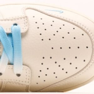 【AT2950】Supreme x Nike Dunk Lowのスニーカーはトラディショナルな工業製造ラインの制限を打ち破ることを提案しています。
